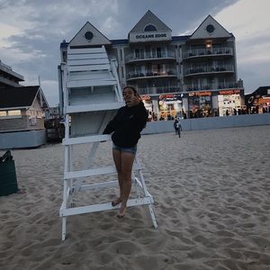 Meet your Posher, Mya